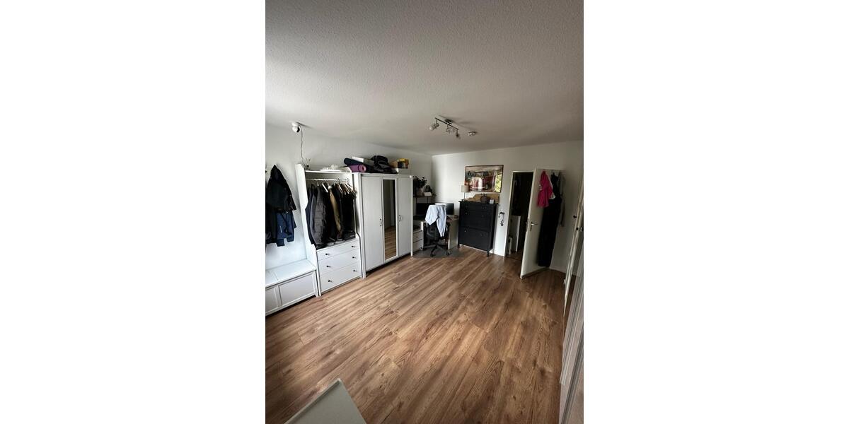 Etagenwohnung Ronnenberg - 3 Zimmer, 90 m&sup2;, 270.000&euro; | Angebot:27025526