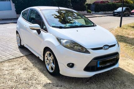 Ford Fiesta 167.000 km 2.700 &euro; Lörrach 79540