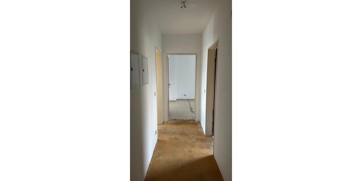 Etagenwohnung Trier Kürenz - 2 Zimmer, 61 m&sup2;, 139.000&euro; | Angebot:26418322