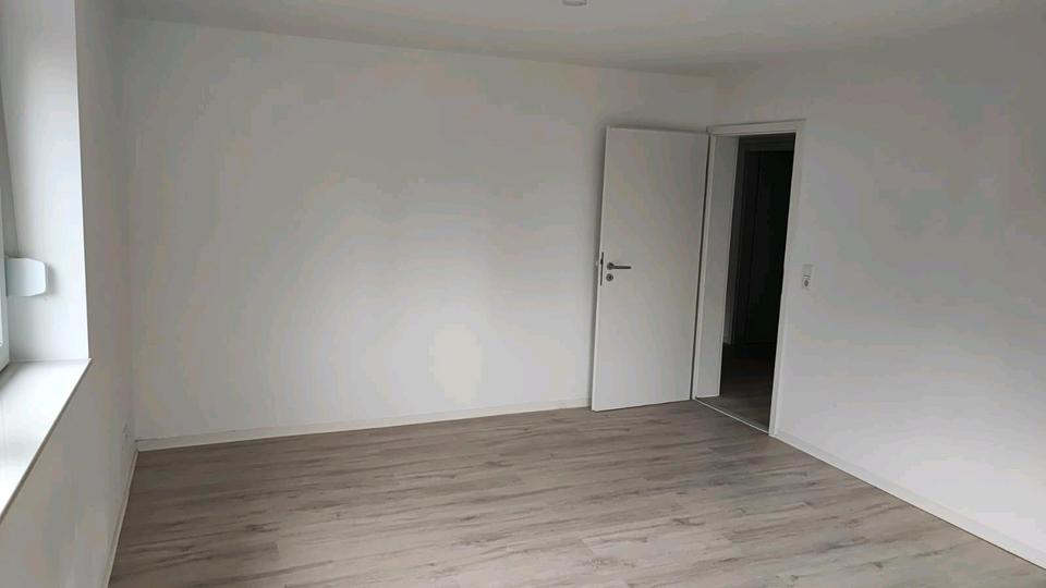 Terrassenwohnung Felsberg - 2 Zimmer, 85 m&sup2;, 750&euro; | Angebot:25313518