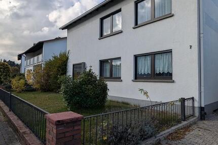 Haus Kirkel - 4.5 Zimmer, 135 m&sup2;, 359.900&euro; | Angebot:25511206