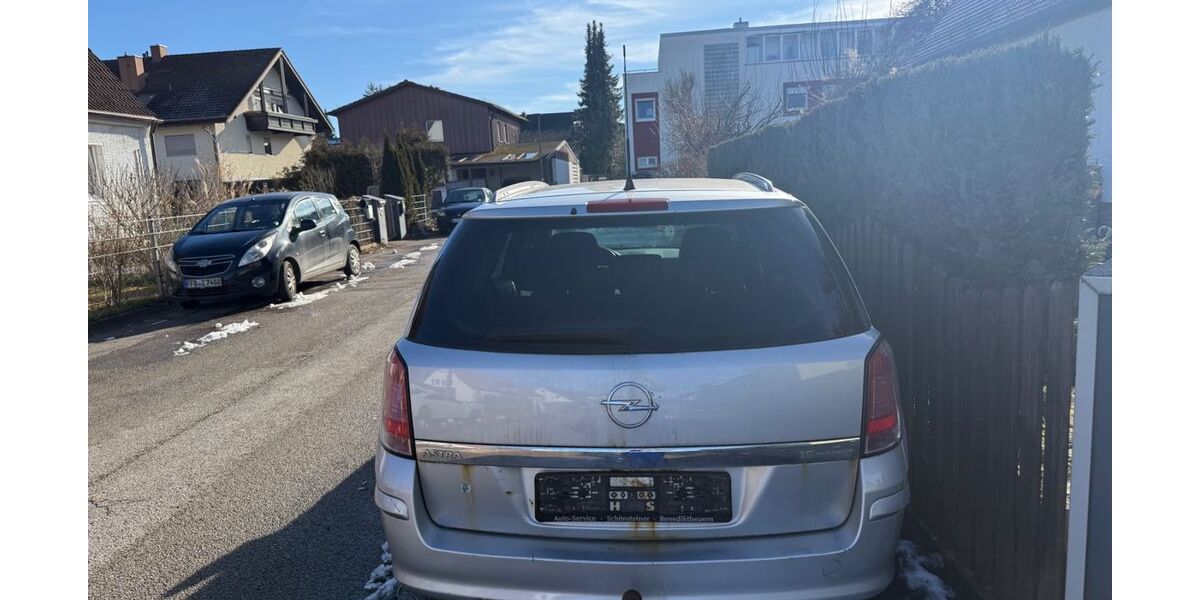 Opel Astra 333.147 km 800 &euro; Germering 82110