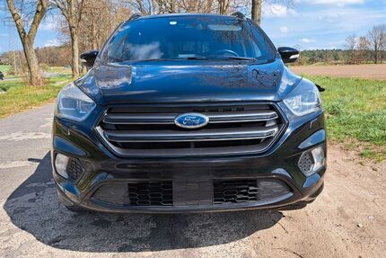 Ford Kuga 137.000 km 16.000 &euro; Lüneburg 21339