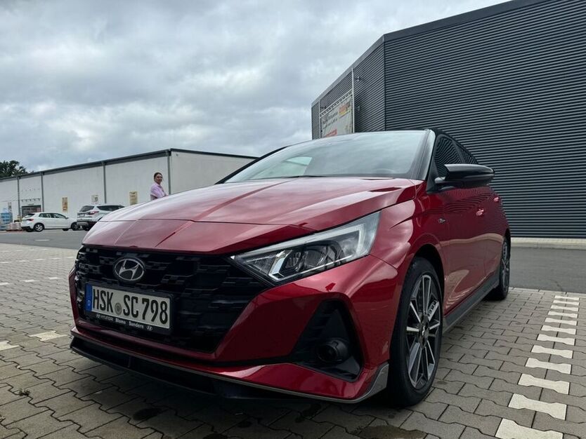 i20