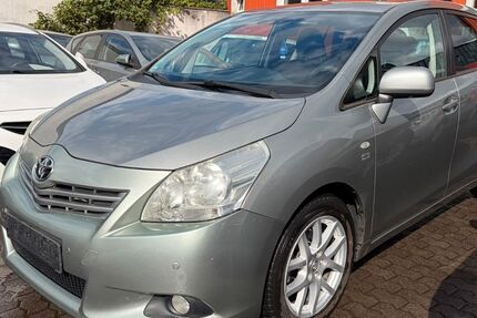 Toyota Verso 150.000 km 5.980 &euro; Saarlouis 66740