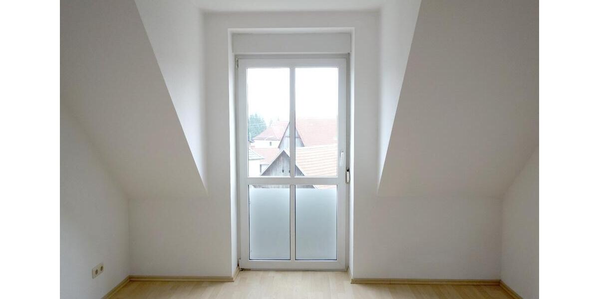 Dachgeschoßwohnung Stadtsteinach - 1 Zimmer, 39 m&sup2;, 69.900&euro; | Angebot:26633997