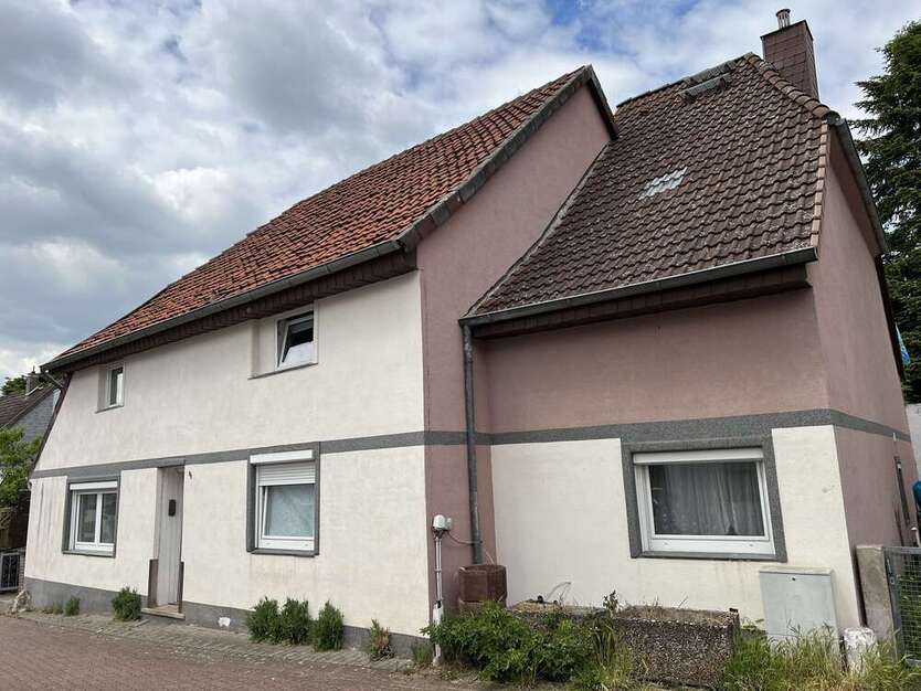 Haus zum Kaufen in Laatzen-Gleidingen 275.000 € 180 m²