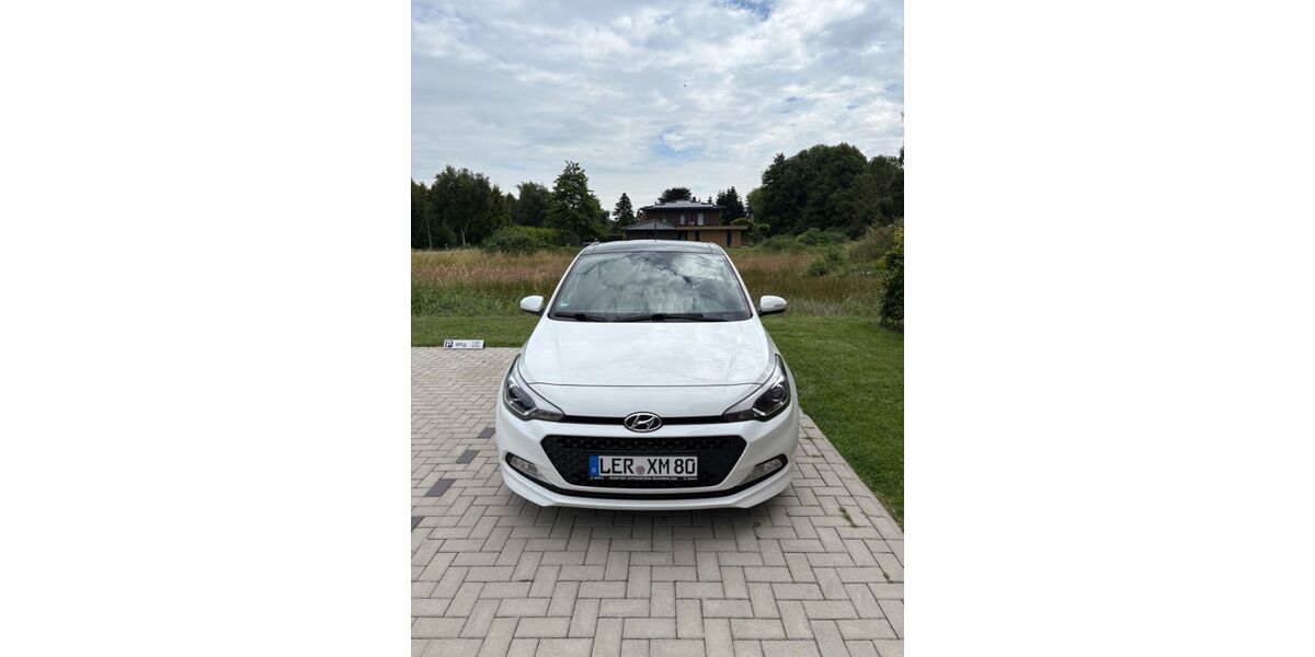 Hyundai i20 90.100 km 10.000 &euro; Moormerland 26802