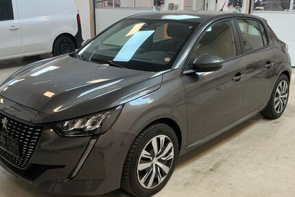 Peugeot 208 66.000 km 10.790 &euro; Flensburg 24941