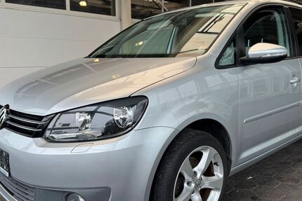 VW Touran 196.000 km 5.590 &euro; Münzenberg Gambach 35516