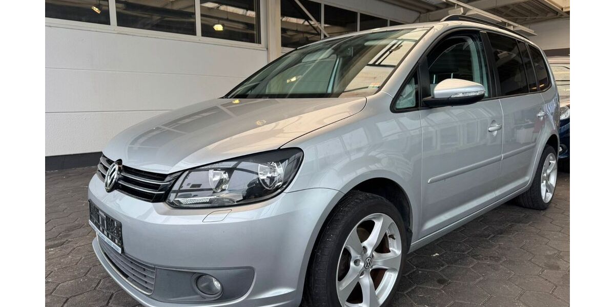 VW Touran 196.000 km 5.590 &euro; Münzenberg Gambach 35516