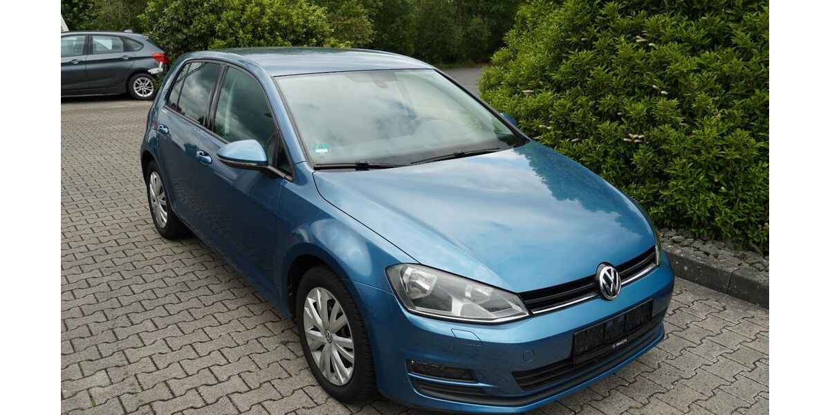 VW Golf 95.000 km 9.499 € Urbach 56317
