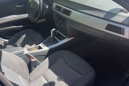 BMW 320 330.000 km 3.200 &euro; Blankenrath 56865