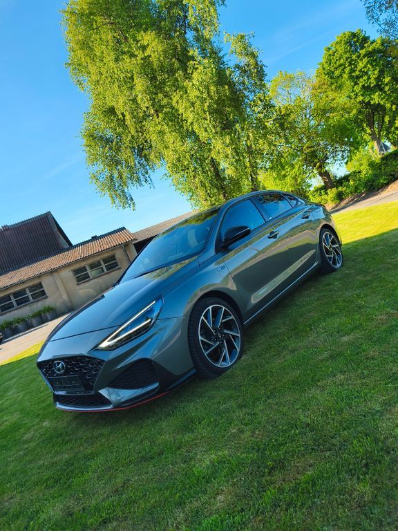 i30