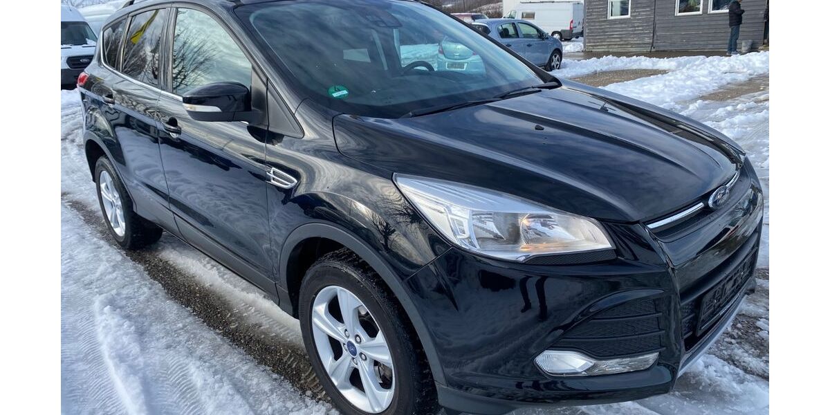Ford Kuga 121.700 km 10.900 &euro; Essingen 73457
