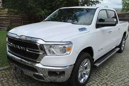 Dodge RAM 112.000 km 27.990 &euro; Großfahner 99100