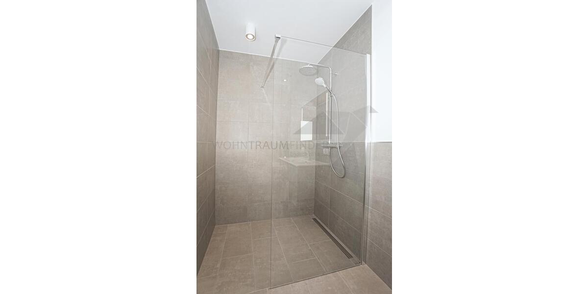 Doppelhaushälfte Chemnitz Rabenstein - 4.5 Zimmer, 134 m&sup2;, 1.950&euro; | Angebot:26007959