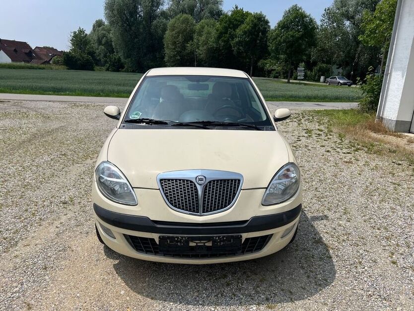 Ypsilon