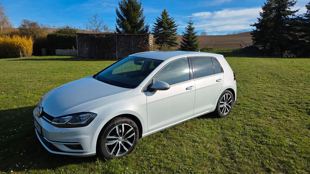 VW Golf 111.000 km 14.500 &euro; Neukirchen 09221