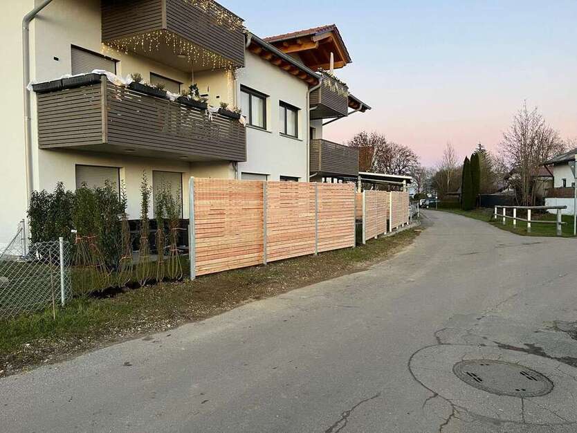 Wohnung zum Mieten in Aham 1.100 € 103.94 m²