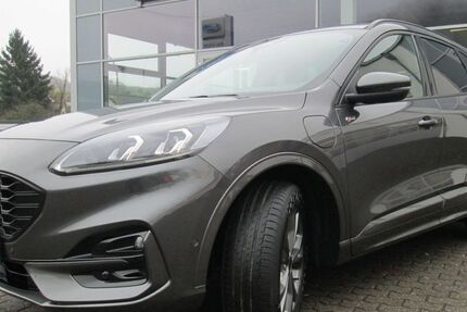 Ford Kuga 48.000 km 25.300 &euro; Püttlingen 66346