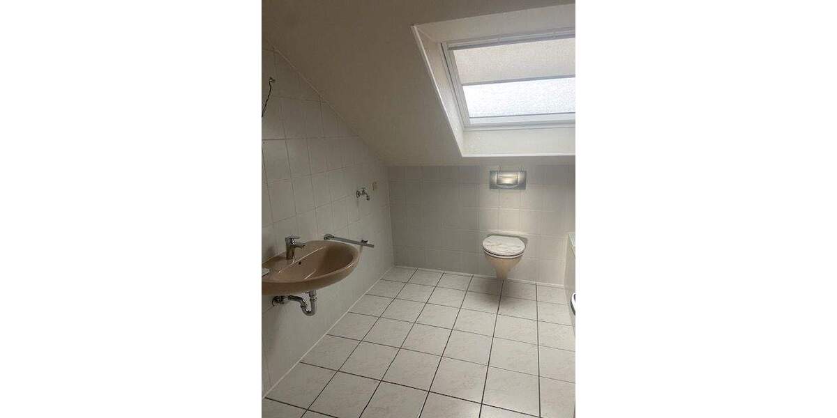 Etagenwohnung Höhr-Grenzhausen Grenzhausen - 2 Zimmer, 79 m&sup2;, 660&euro; | Angebot:23945151