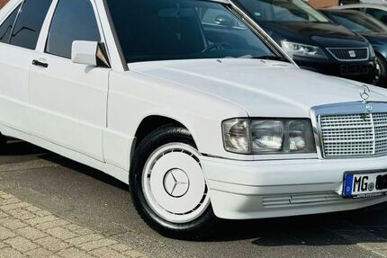 Mercedes-Benz 190 95.000 km 7.999 &euro; Bergisch Gladbach 51467