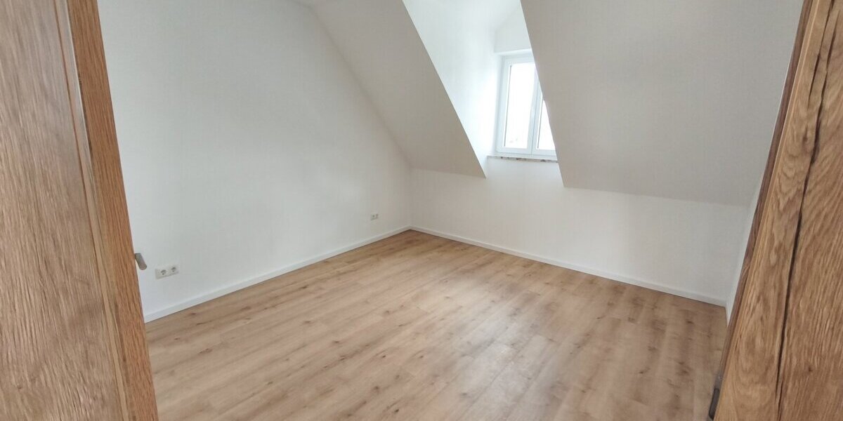 Ihre 2-Zi-Whg in modernem Design u. bester Bauqualität KfW-Förd. möglich Eigenbezug - Kap. Anlage-oder Altersruhesitz- Sie haben alle Möglichkeiten - Dachgeschoßwohnung Waidhaus | Angebot:26321448