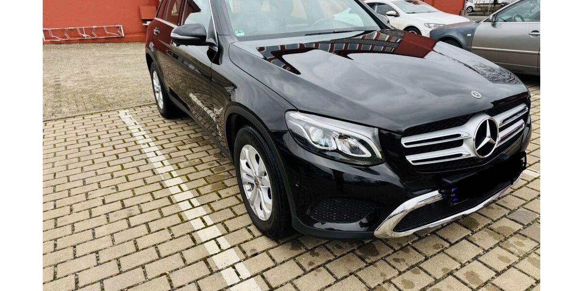Mercedes-Benz GLC 220 120.200 km 22.850 &euro; Stadtallendorf 35260