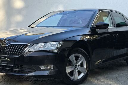 Skoda Superb 117.000 km 15.980 &euro; München 81243