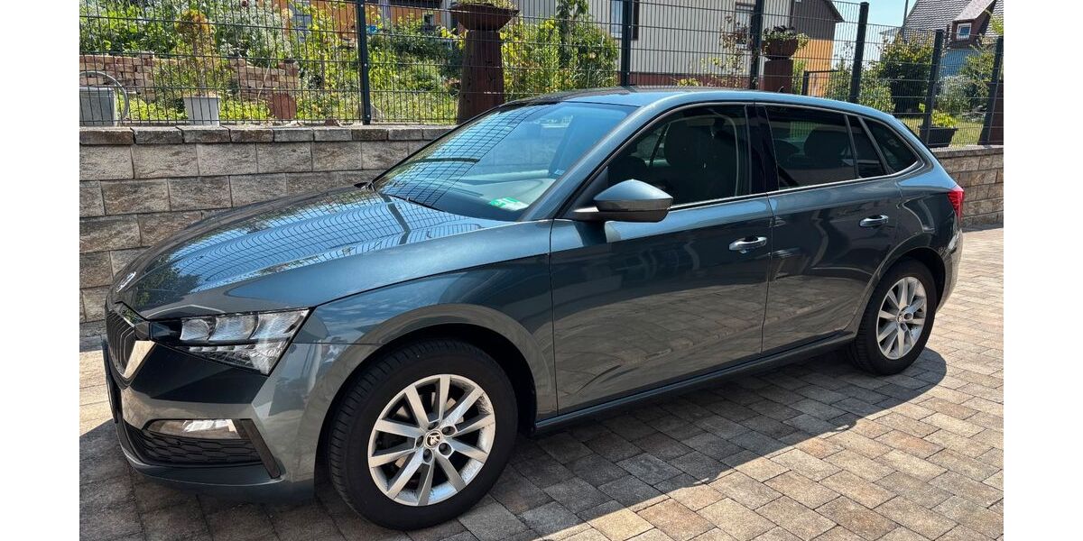 Skoda Scala 110.000 km 16.300 &euro; München 81547