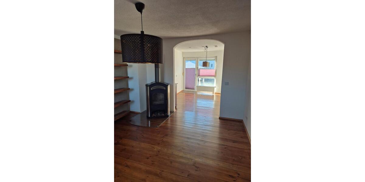 Reihenhaus Esslingen am Neckar Oberesslingen - 4.5 Zimmer, 120 m&sup2;, 1.800&euro; | Angebot:24786916