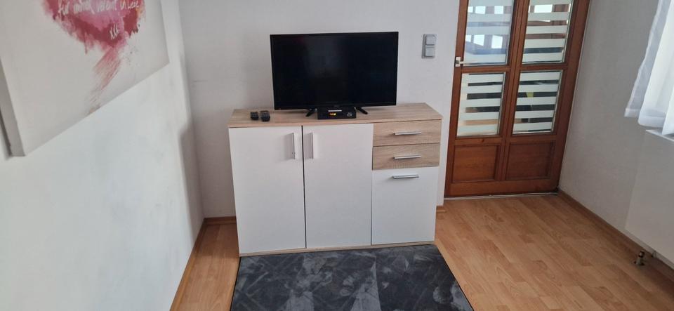 Erdgeschoßwohnung Grafling - 2 Zimmer, 65 m&sup2;, 450&euro; | Angebot:26557006