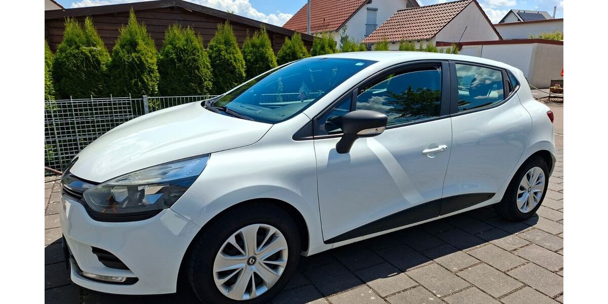 Renault Clio 97.000 km 5.500 &euro; Syrgenstein 89428