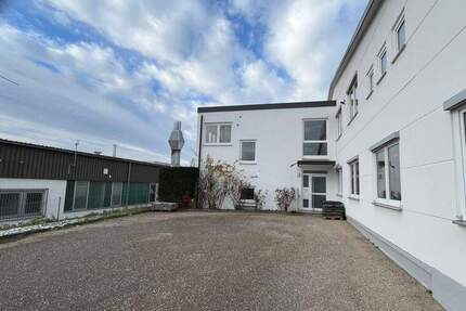 Büroflächen in Renningen – Moderne Büro- und Lagerräume mit Stellplätzen zimmer