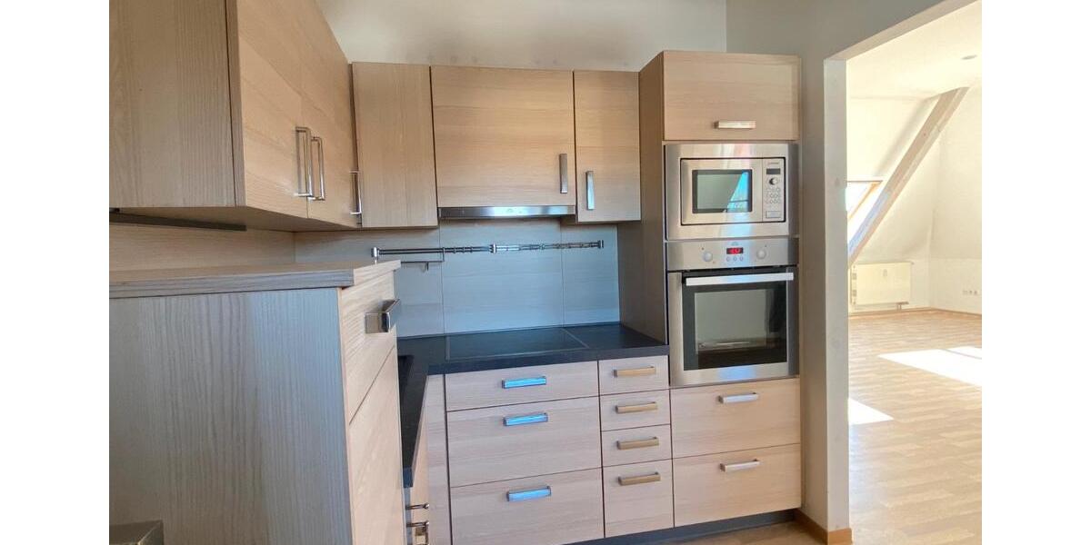 Dachgeschoßwohnung Gröditz - 3 Zimmer, 88 m&sup2;, 660&euro; | Angebot:26132946