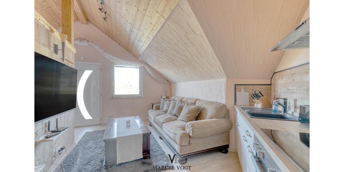 Großes Familienhaus mit Premium-Ausstattung und Vermietungsoption 8.5 zimmer