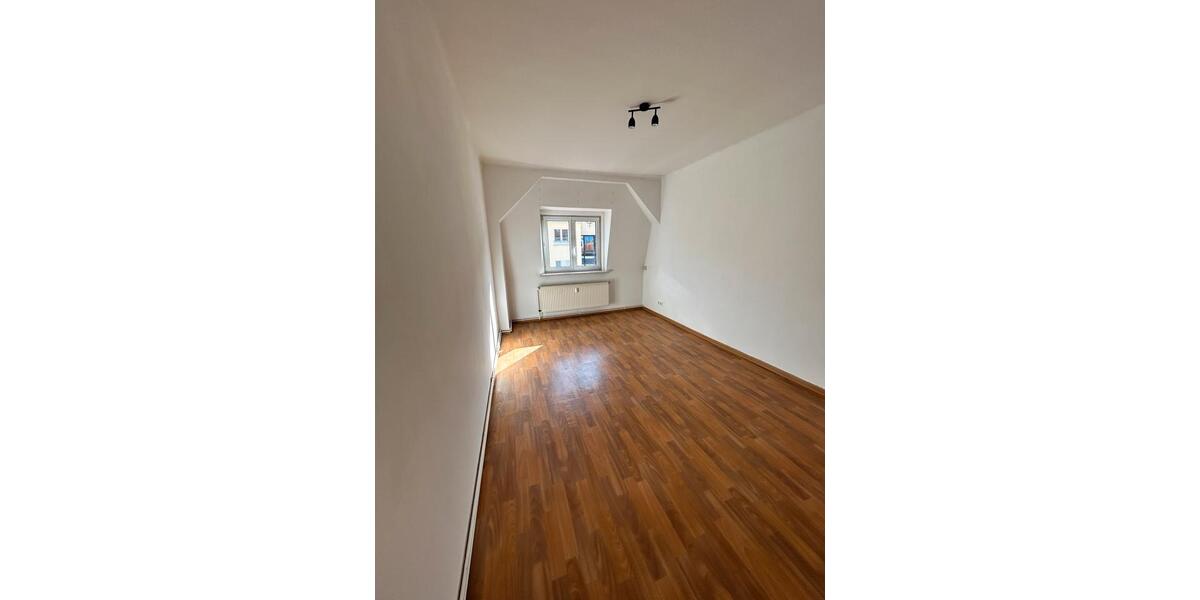 Etagenwohnung Am Ettersberg - 3 Zimmer, 70 m&sup2;, 520&euro; | Angebot:25269875