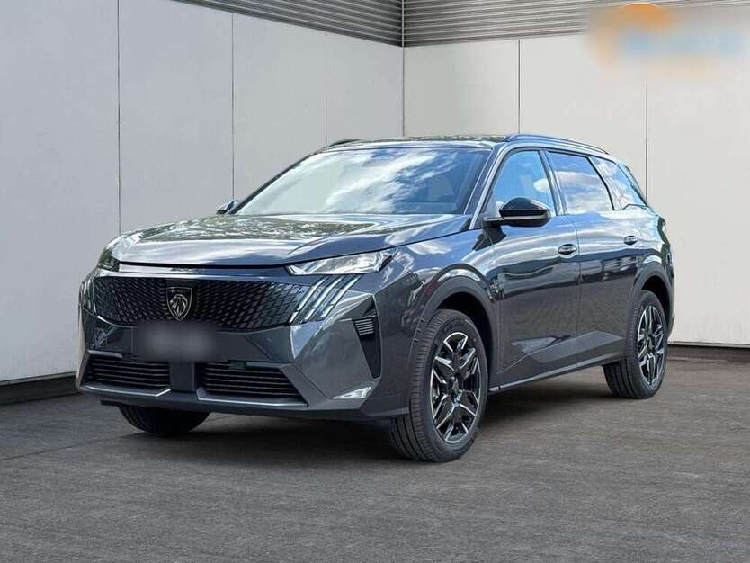 Peugeot 5008 5.120 km 32.960 € Grünwald 82031