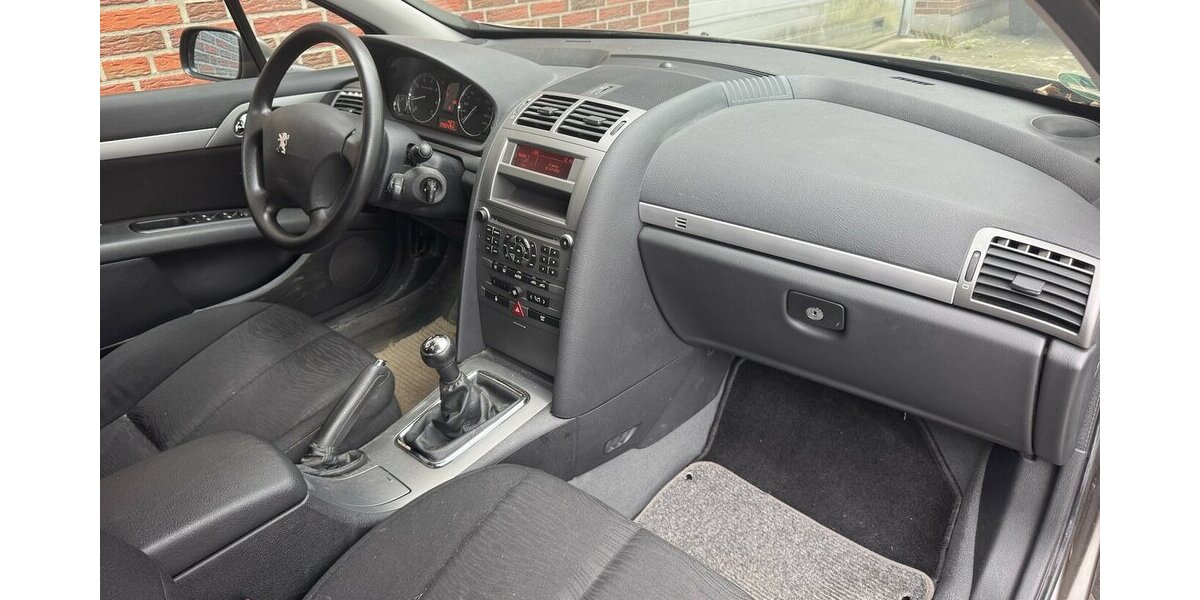 Peugeot 407 1. Hand nur 91tkm Kampfspuren 91.000 km 3.999 &euro; Hamburg 22339