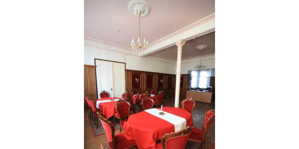 Villa Neuhaus am Rennweg - 23 Zimmer, 1.100 m&sup2;, 350.000&euro; | Angebot:25905362