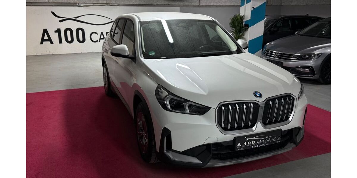 BMW iX1 48.000 km 29.799 &euro; Berlin 12099