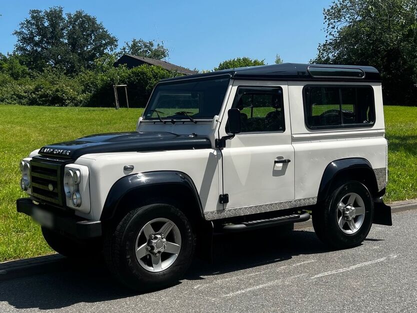 Land Rover Defender 127.000 km 34.500 € Heppenheim 64646