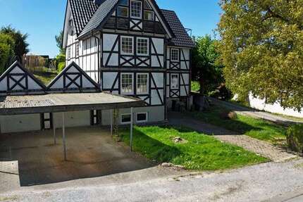 Haus Warstein - 18 Zimmer, 226 m&sup2;, 170.000&euro; | Angebot:27676754
