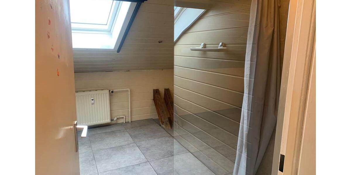 Dachgeschoßwohnung Peißenberg - 2.5 Zimmer, 65 m&sup2;, 860&euro; | Angebot:26041338