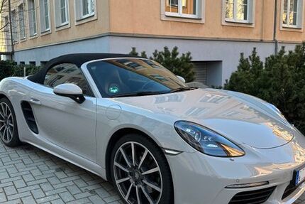 Porsche Boxster 66.000 km 54.000 &euro; Lohfelden 34253