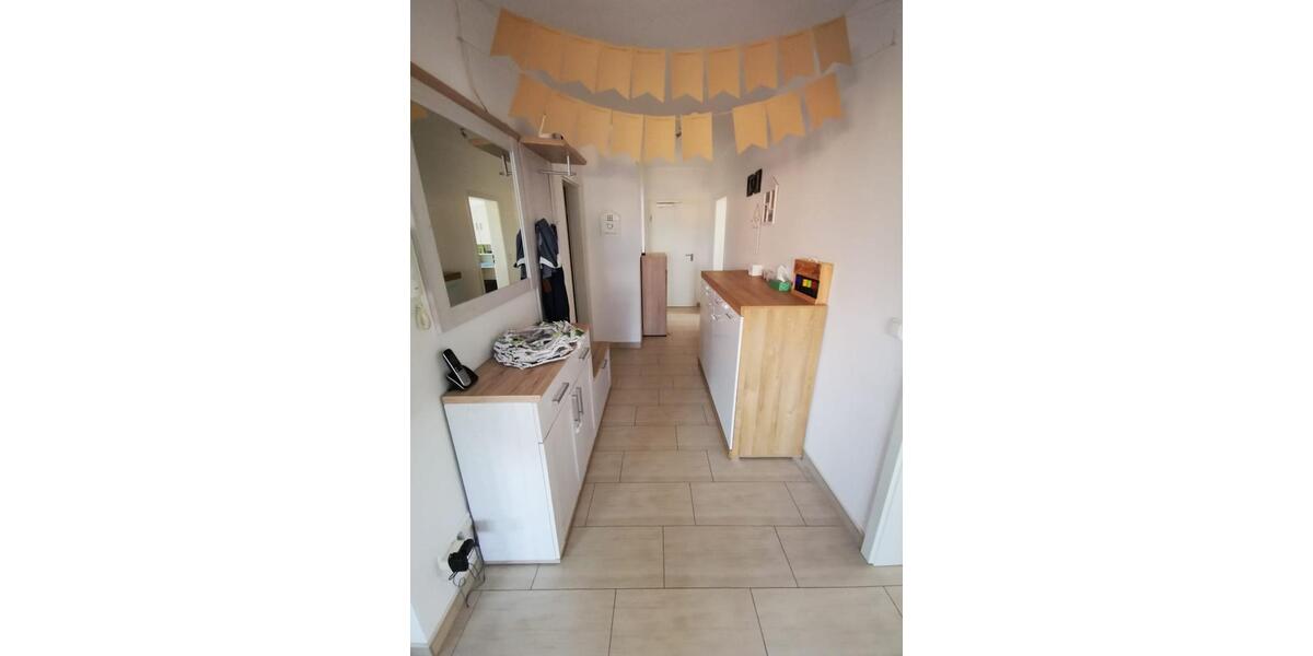 Etagenwohnung Rottenburg an der Laaber - 4 Zimmer, 93 m&sup2;, 1.120&euro; | Angebot:24848511