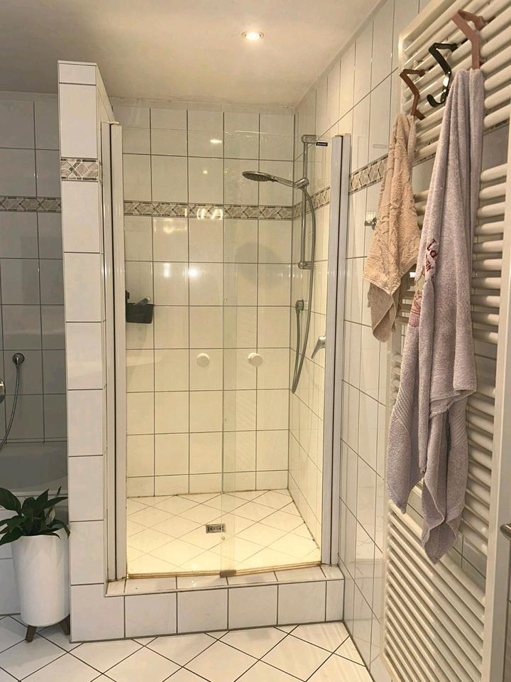 Großes Haus zu vermieten für Privat oder. Gewerblich zimmer
