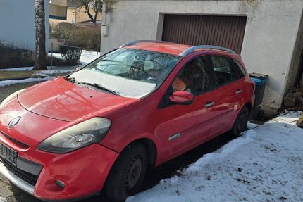 Renault Clio 160.000 km 2.500 &euro; Regensburg 93057