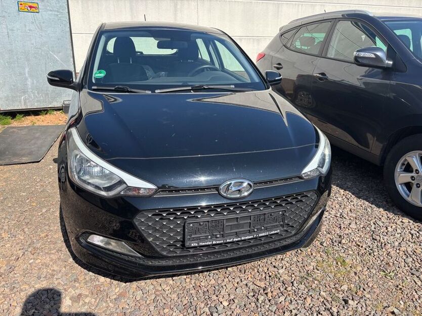 i20